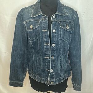 Women’s jean jacket